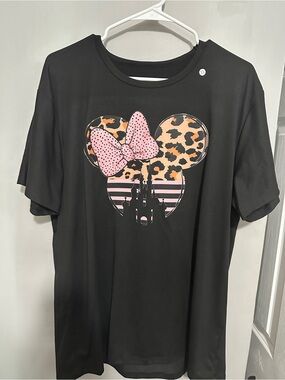 Women’s Black Tee with Pink Bow Minnie Graphic XL